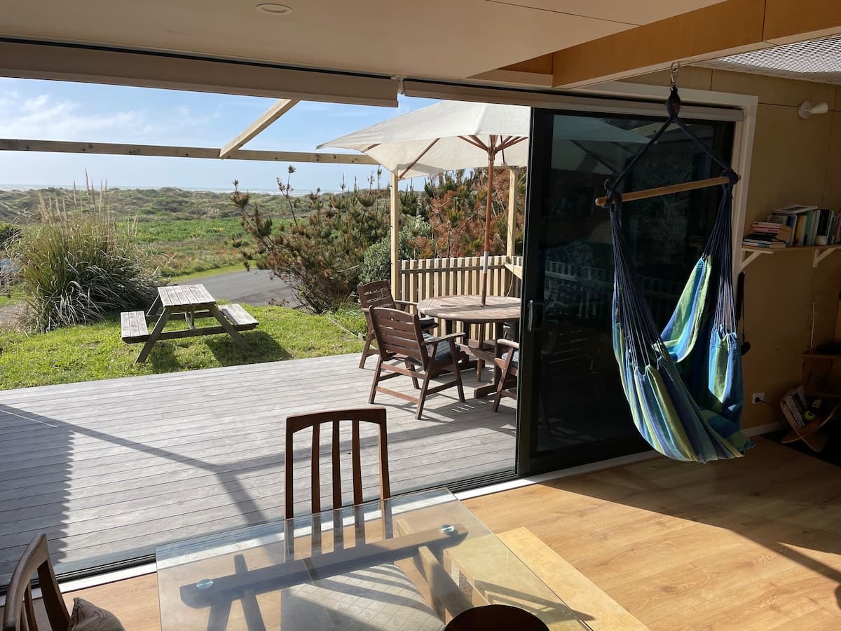 Living area to deck